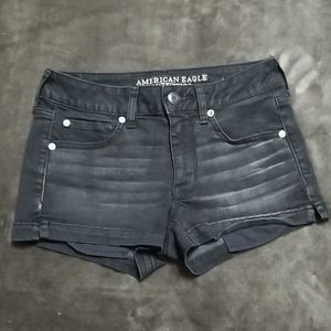 AMERICAN EAGLE SHORTS SHORTIE DISTRESSED STRETCH